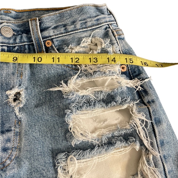 Vintage Levi’s 501 button fly cut off distressed high waist jean shorts - Picture 6 of 8